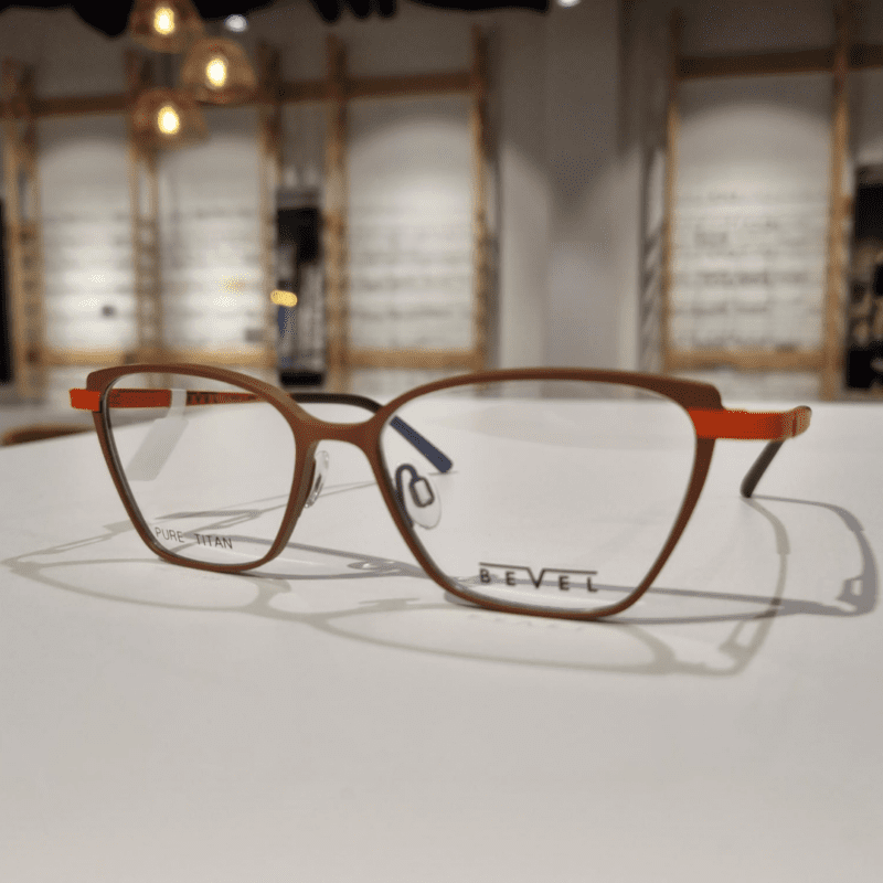 Bevel Eyewear strak montuur
